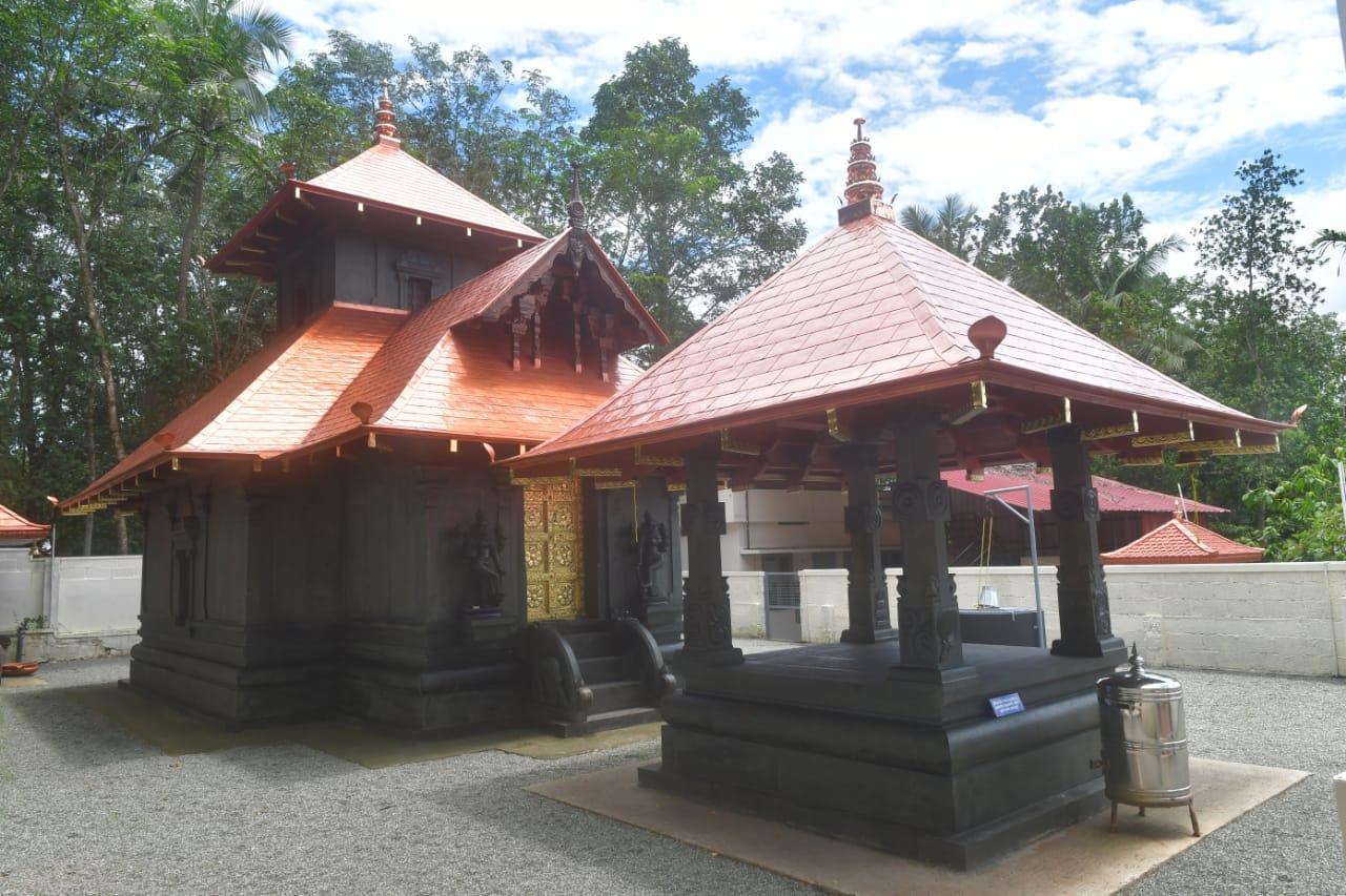 ക്ഷേത്ര കവാടം